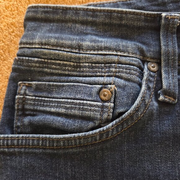 Mavi Zach Straight Leg Denim Jeans Mens 33x30 Dark Blue Wash Stretch Egypt Made - Picture 7 of 11